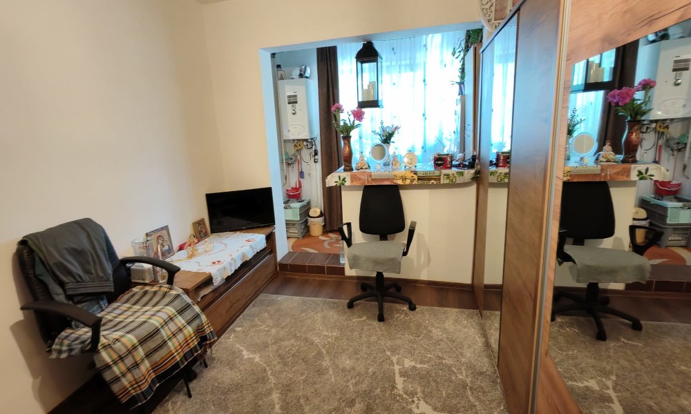 Apartament ETAJ 1 bloc mixt
